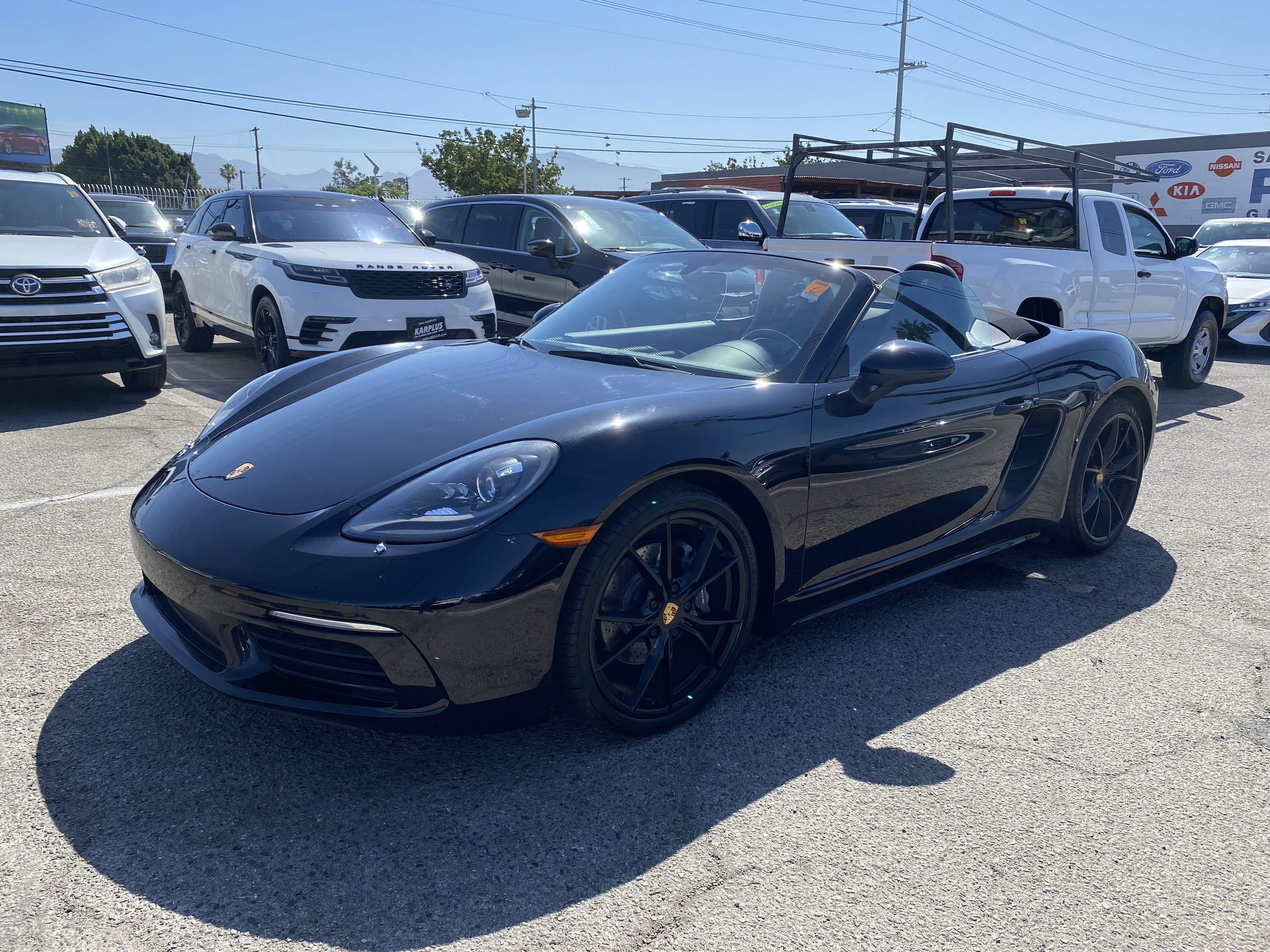 Used 2017 Porsche 718 Boxster RWD image 2