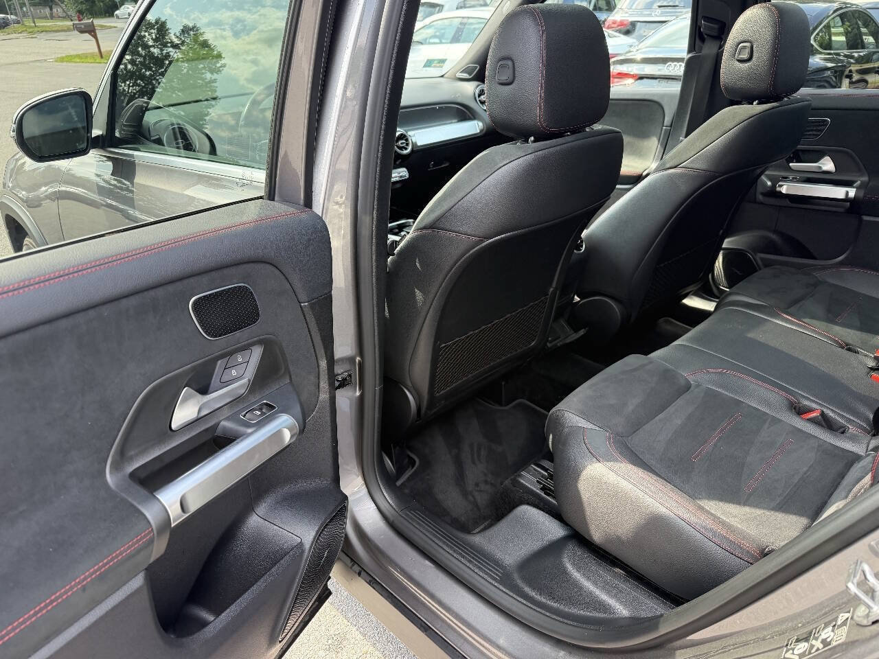Used 2021 Mercedes-Benz GLB 250 4MATIC image 20
