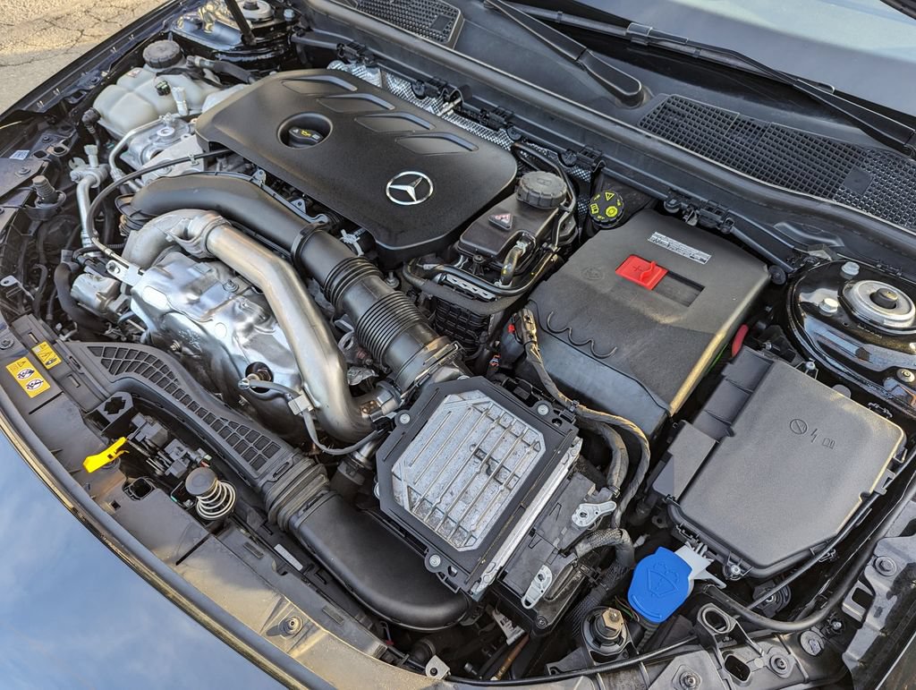 Used 2025 Mercedes-Benz CLA 250 4MATIC image 45