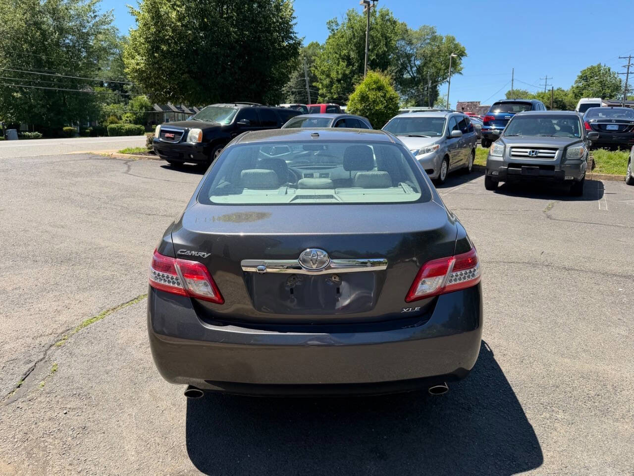 Used 2010 Toyota Camry XLE FWD image 6