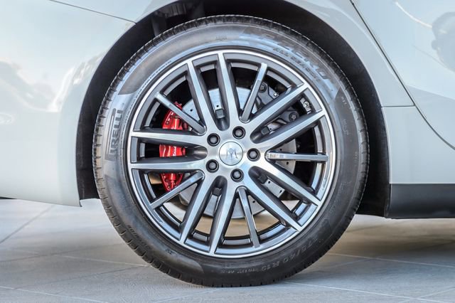 Used 2019 Maserati Ghibli S image 15