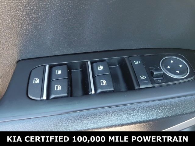 Certified 2023 Kia Soul LX FWD image 18