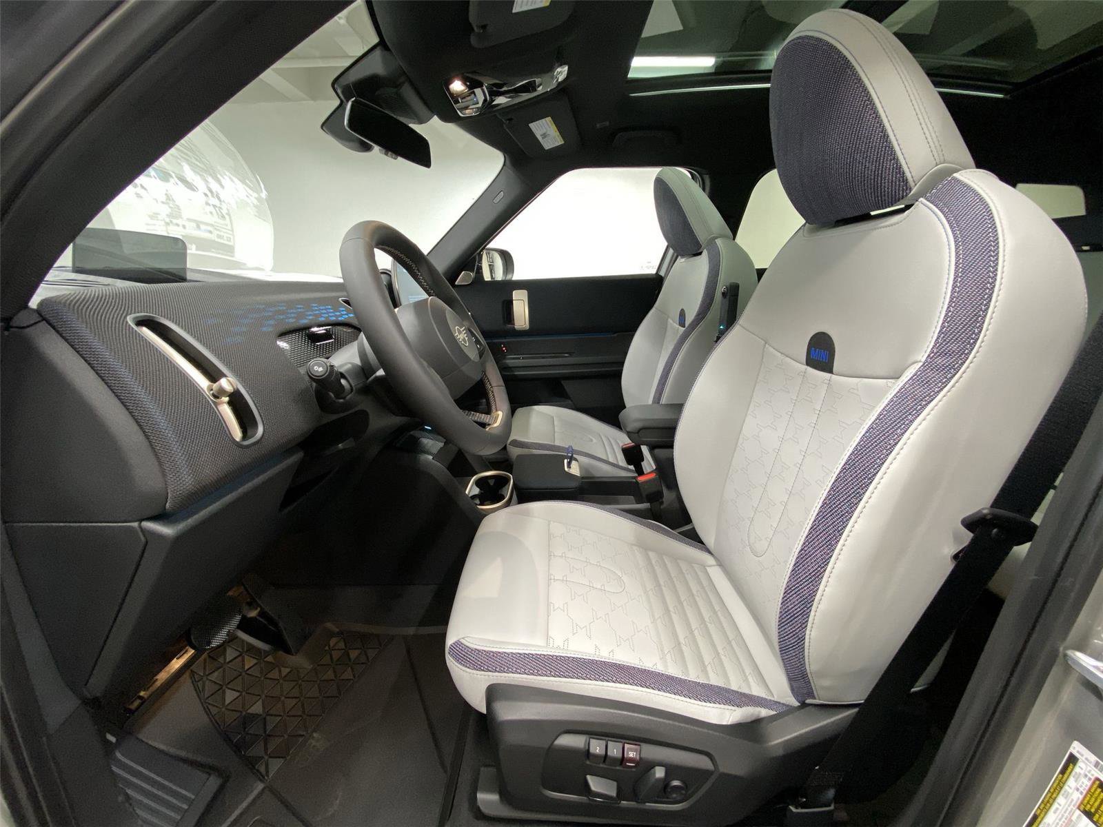 New 2026 MINI Cooper Countryman S w/ Comfort Package Max AWD/4WD image 17
