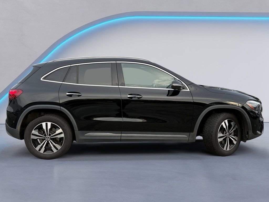 Certified 2025 Mercedes-Benz GLA 250 4MATIC image 3