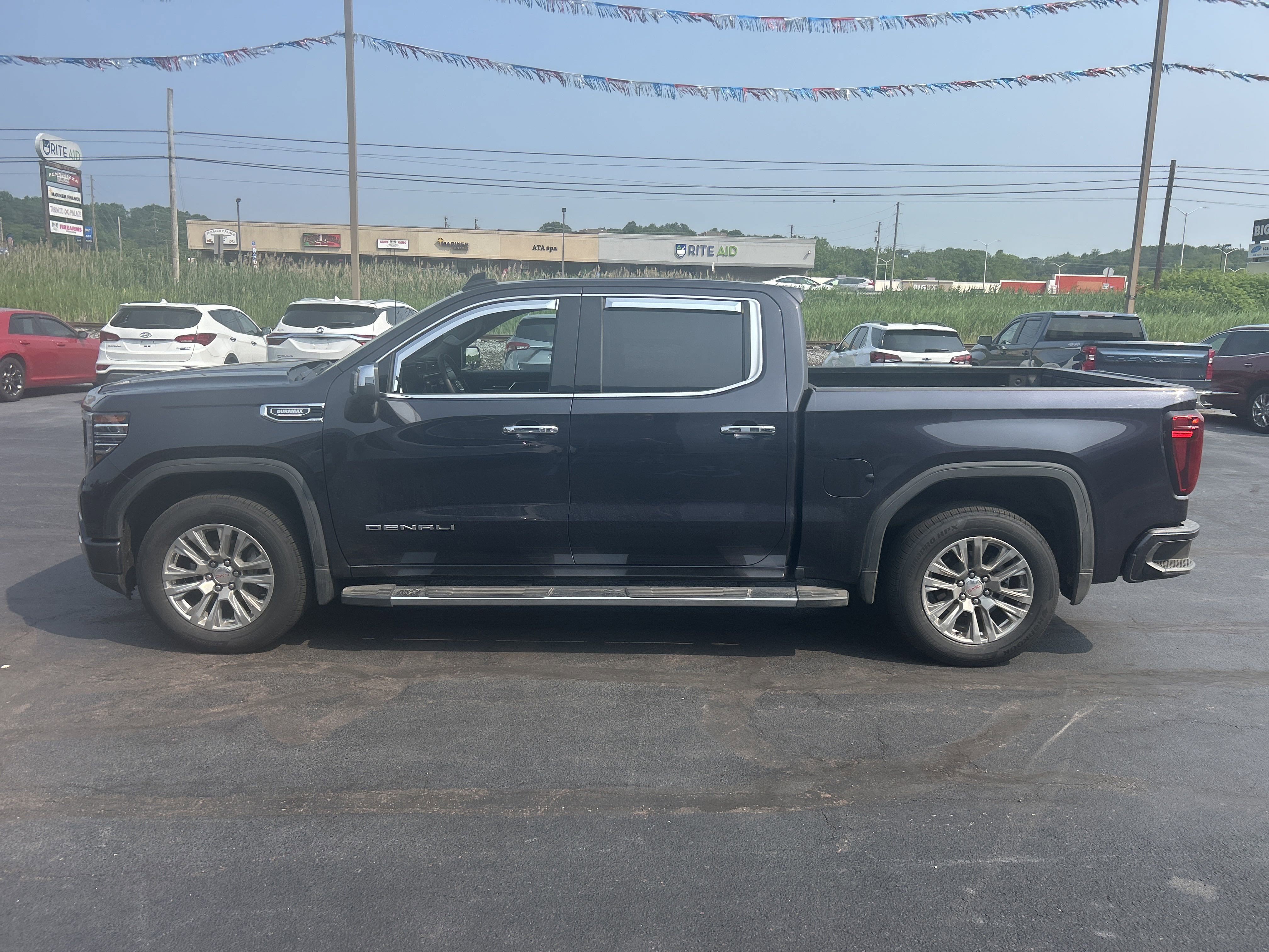 Used 2023 GMC Sierra 1500 Denali image 7