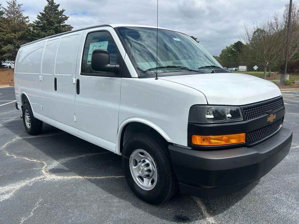 New 2026 Chevrolet Express 2500 Extended image 8