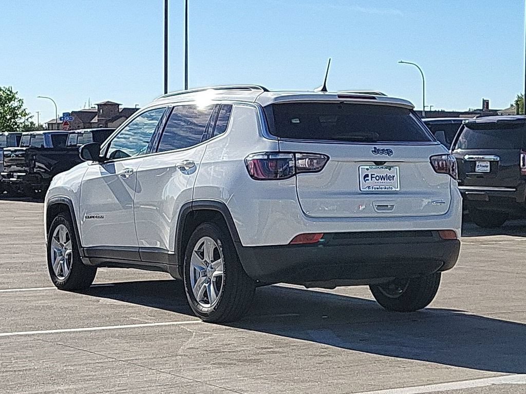 Used 2022 Jeep Compass Latitude FWD image 6