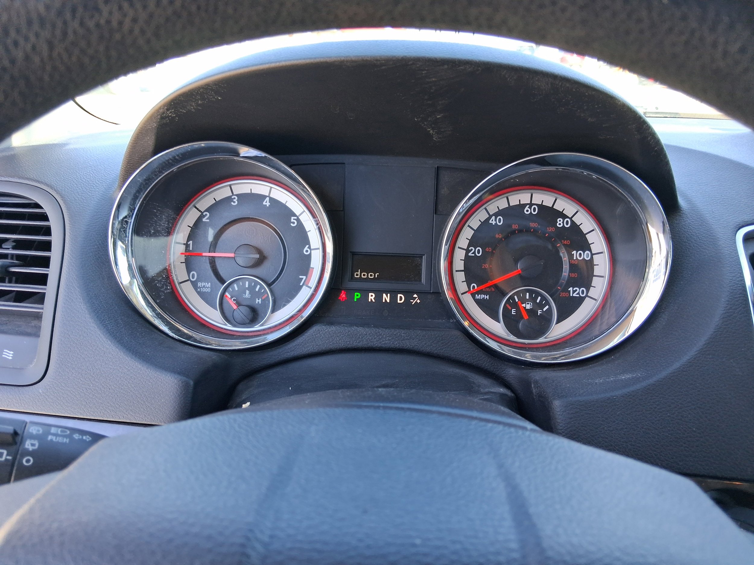 Used 2013 Dodge Grand Caravan SXT image 9