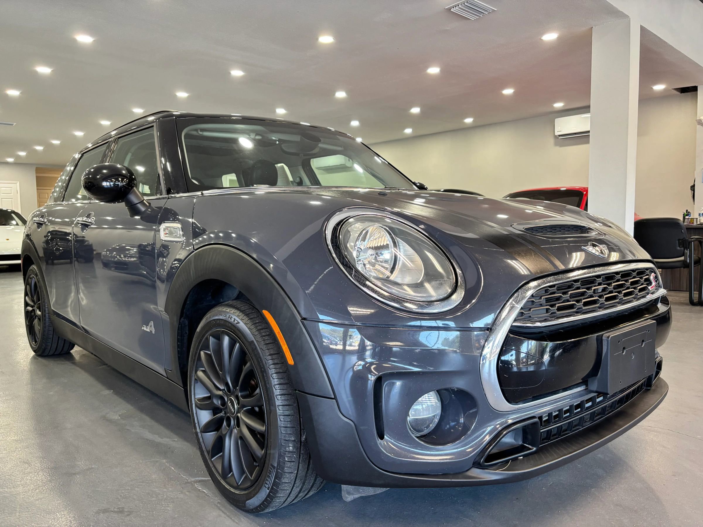 Used 2017 MINI Cooper Clubman S AWD/4WD image 1
