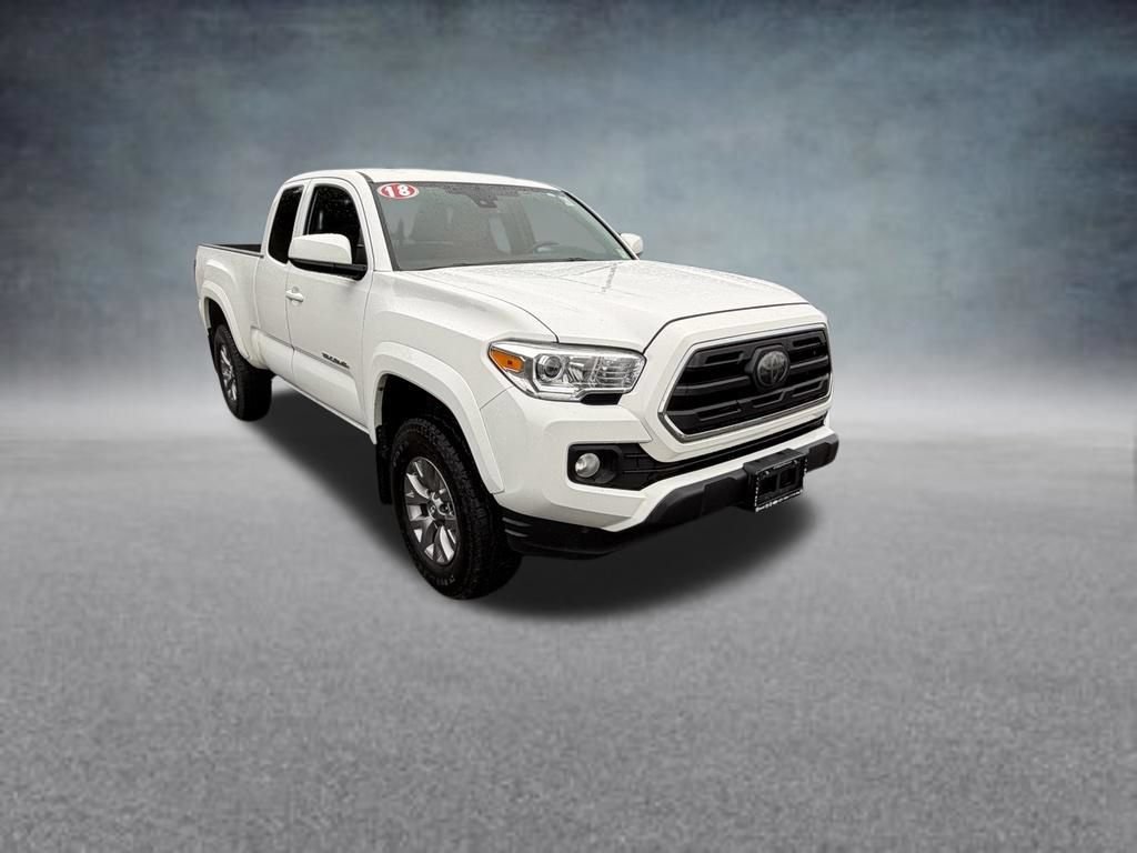 Used 2018 Toyota Tacoma SR5 AWD/4WD image 8