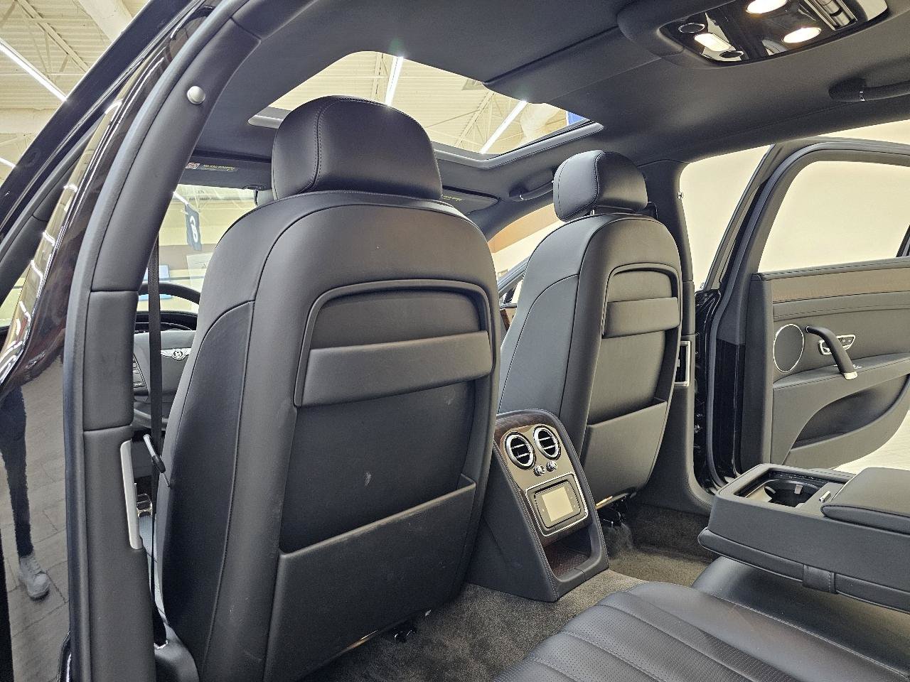 Used 2014 Bentley Flying Spur W12 AWD/4WD image 26