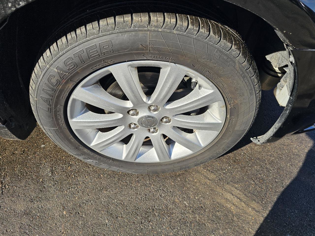 Used 2014 Chrysler 200 Limited image 14