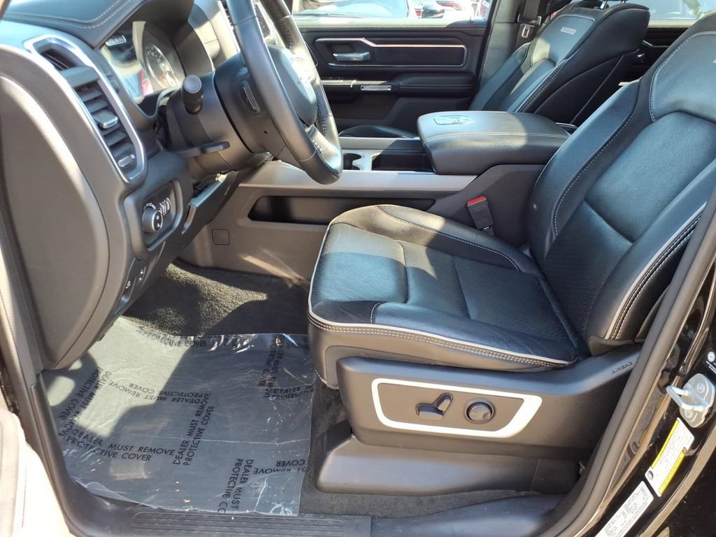 Used 2024 RAM 1500 Laramie AWD/4WD image 19