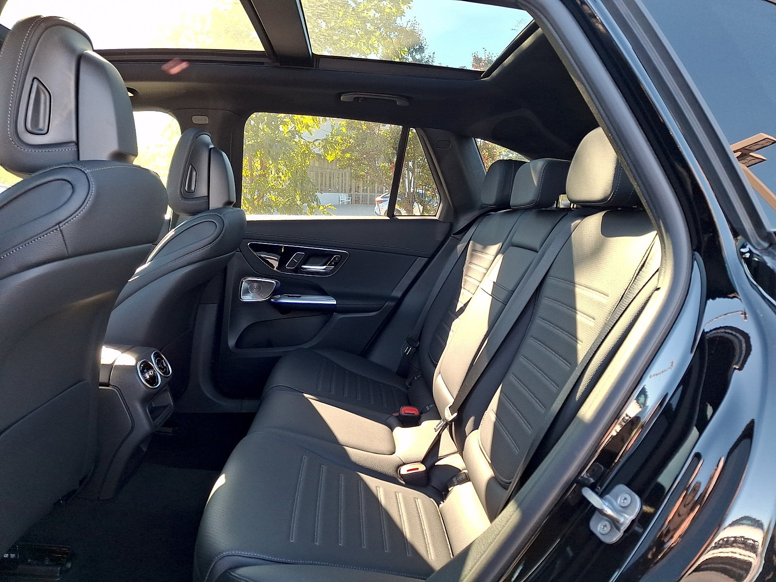 New 2026 Mercedes-Benz GLC 300 4MATIC image 6