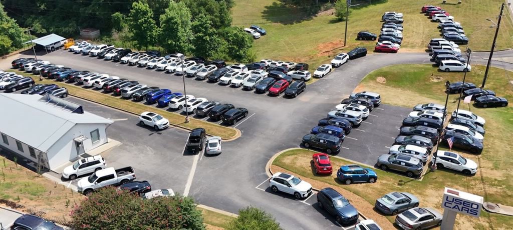 Used 2026 Volvo XC40 B5 Plus w/ Protection Package Premier image 5