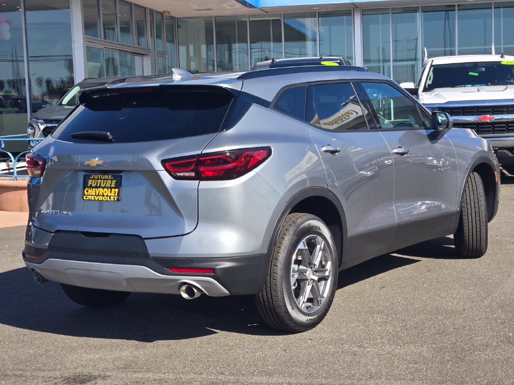 New 2026 Chevrolet Blazer LT w/ Convenience Package AWD/4WD image 4