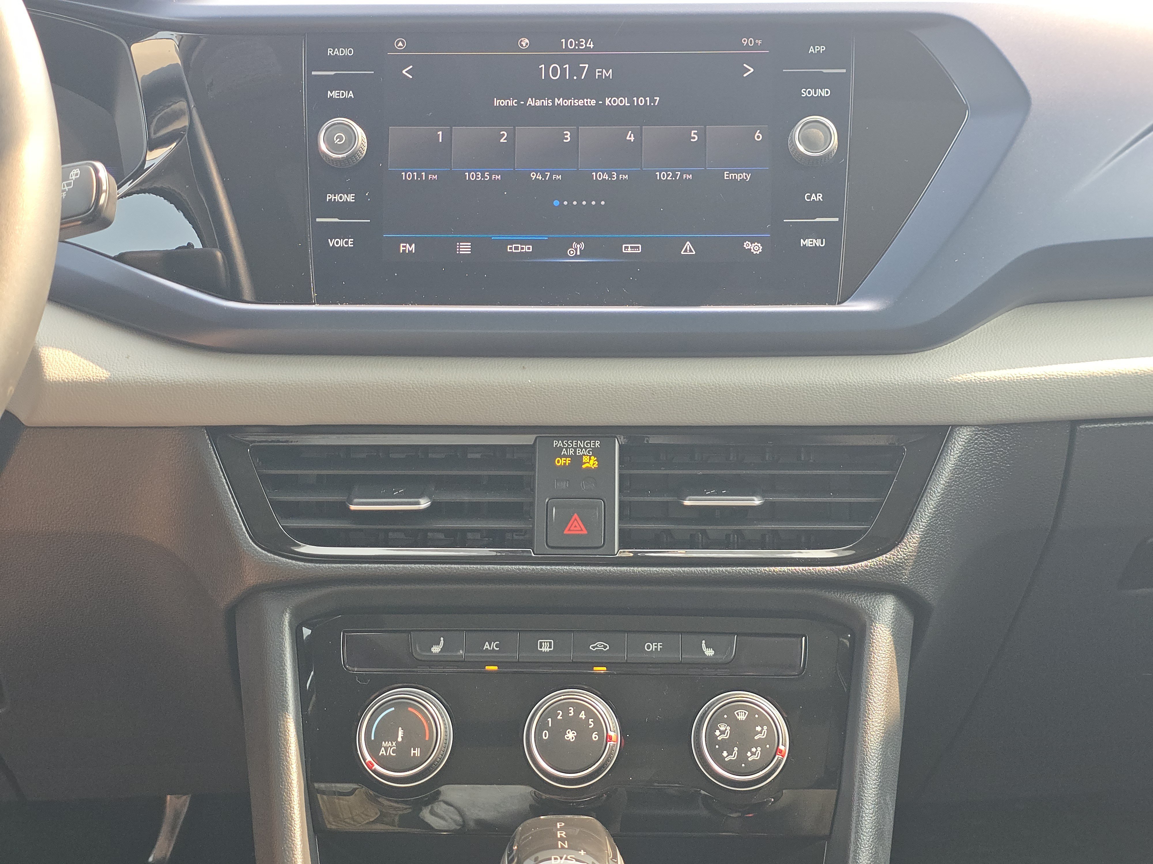 Certified 2023 Volkswagen Taos SE w/ Panoramic Sunroof Package FWD image 23