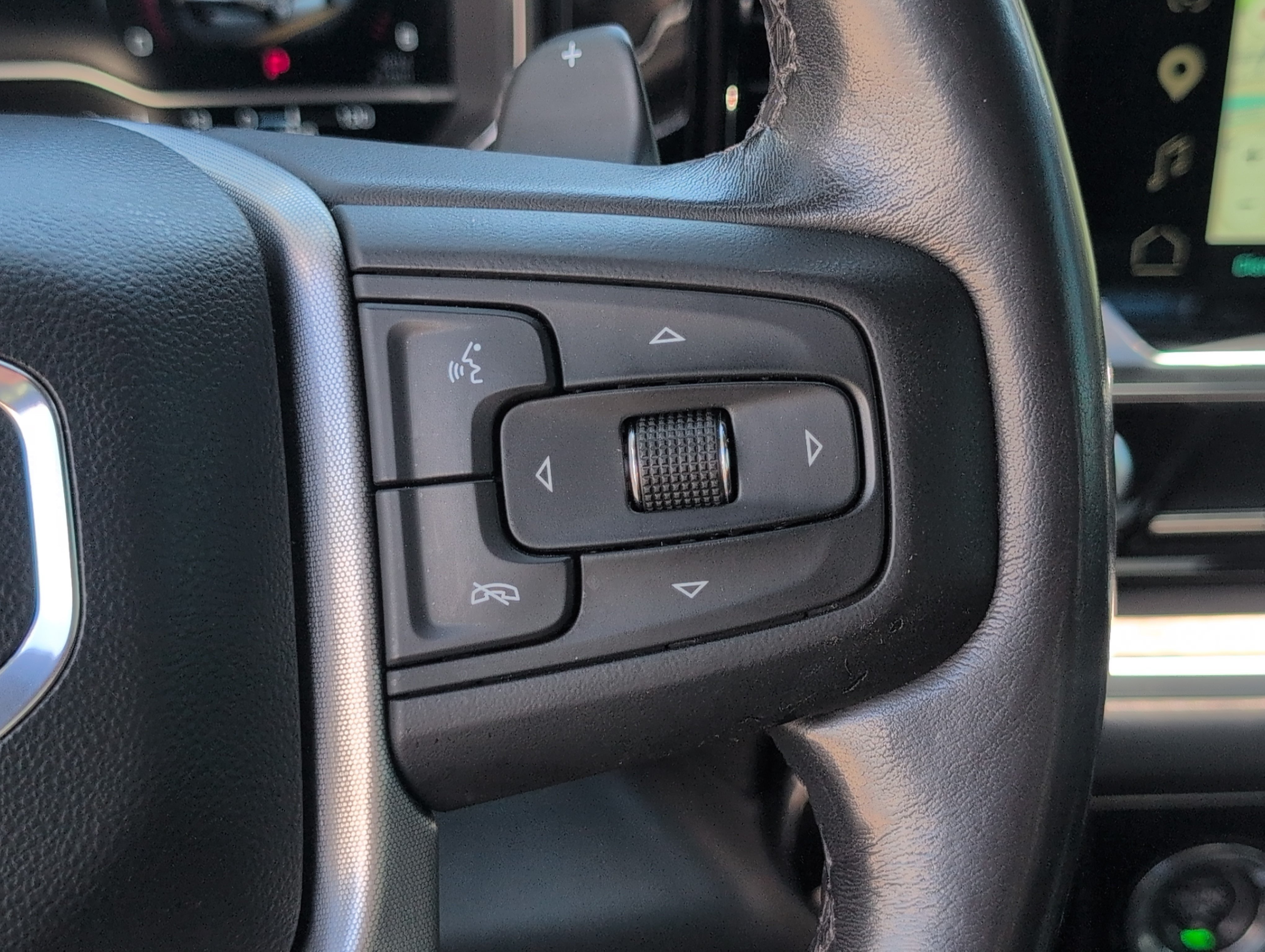 Used 2022 GMC Sierra 1500 SLT AWD/4WD image 26