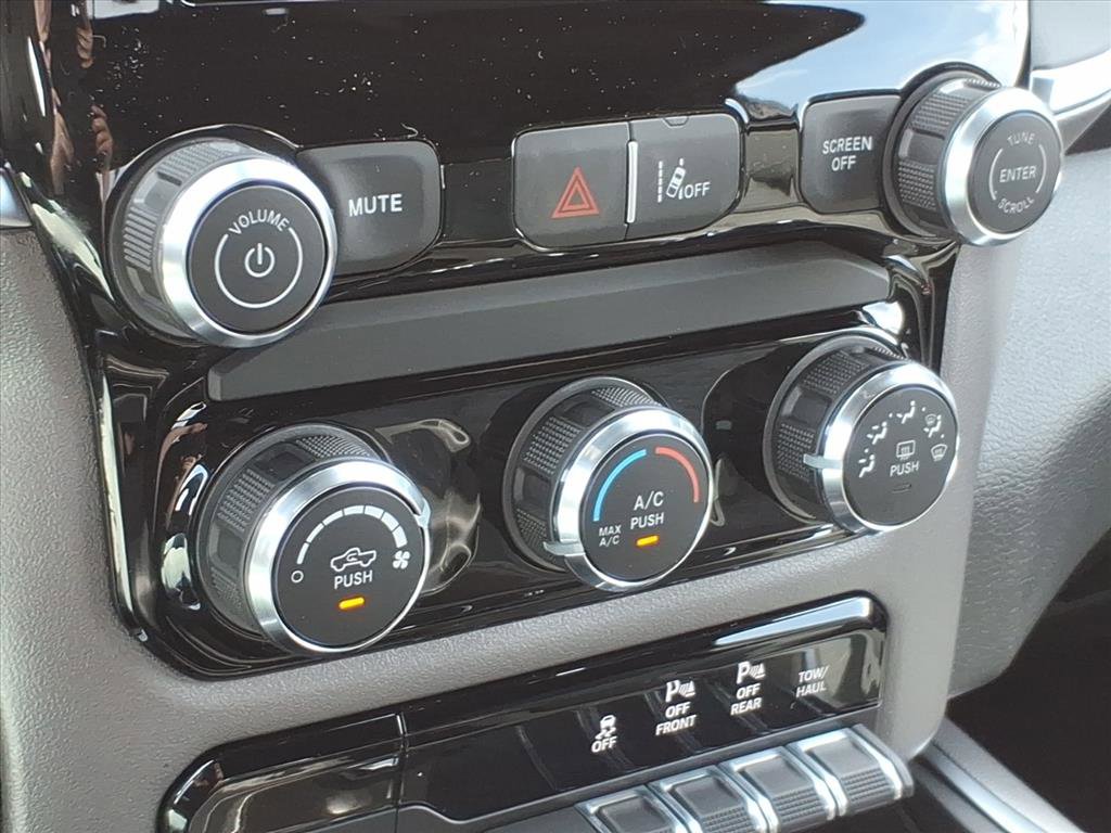 New 2026 RAM 1500 Express image 25