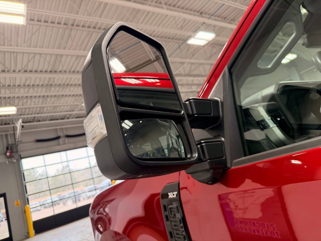 Used 2024 Ford F250 XLT w/ XLT Premium Package AWD/4WD image 18