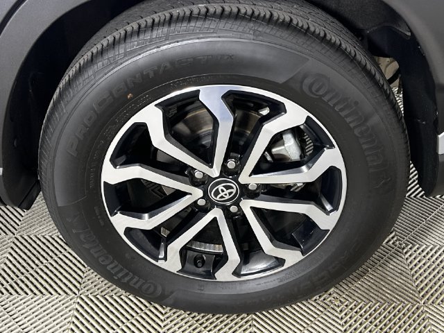 Used 2024 Toyota Corolla Cross AWD Hybrid image 34