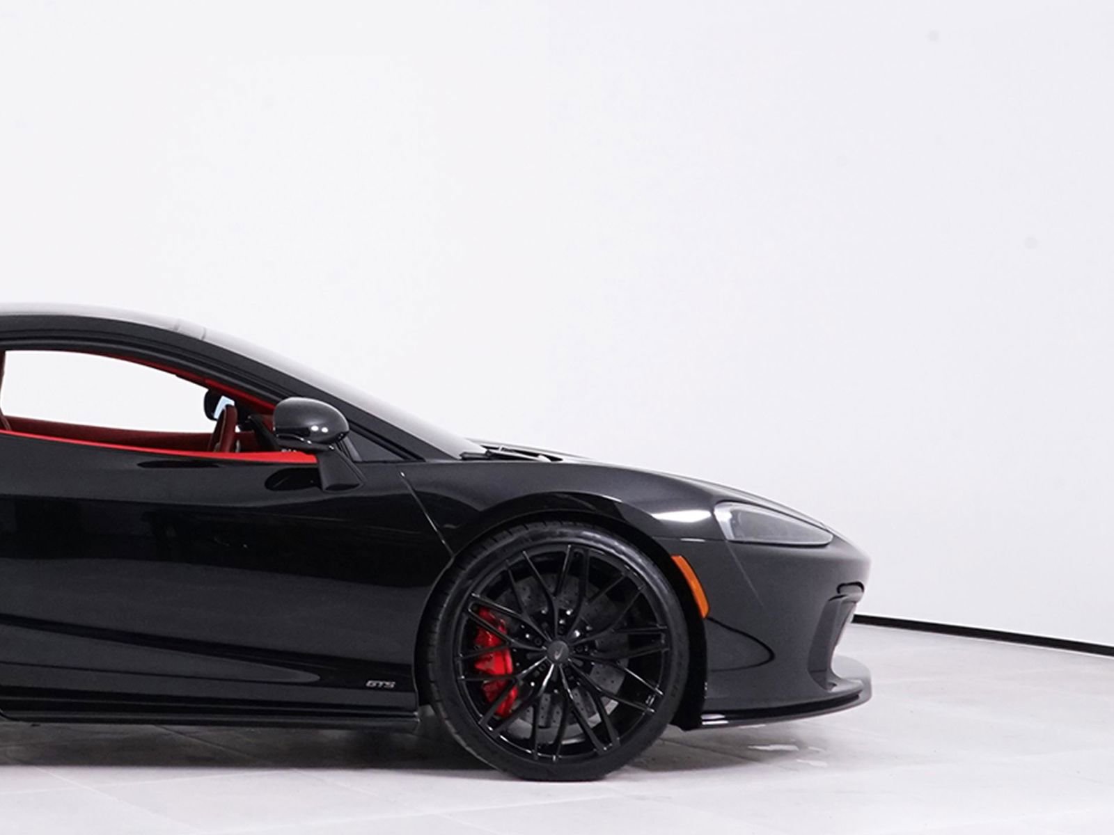 Used 2025 McLaren GTS image 15