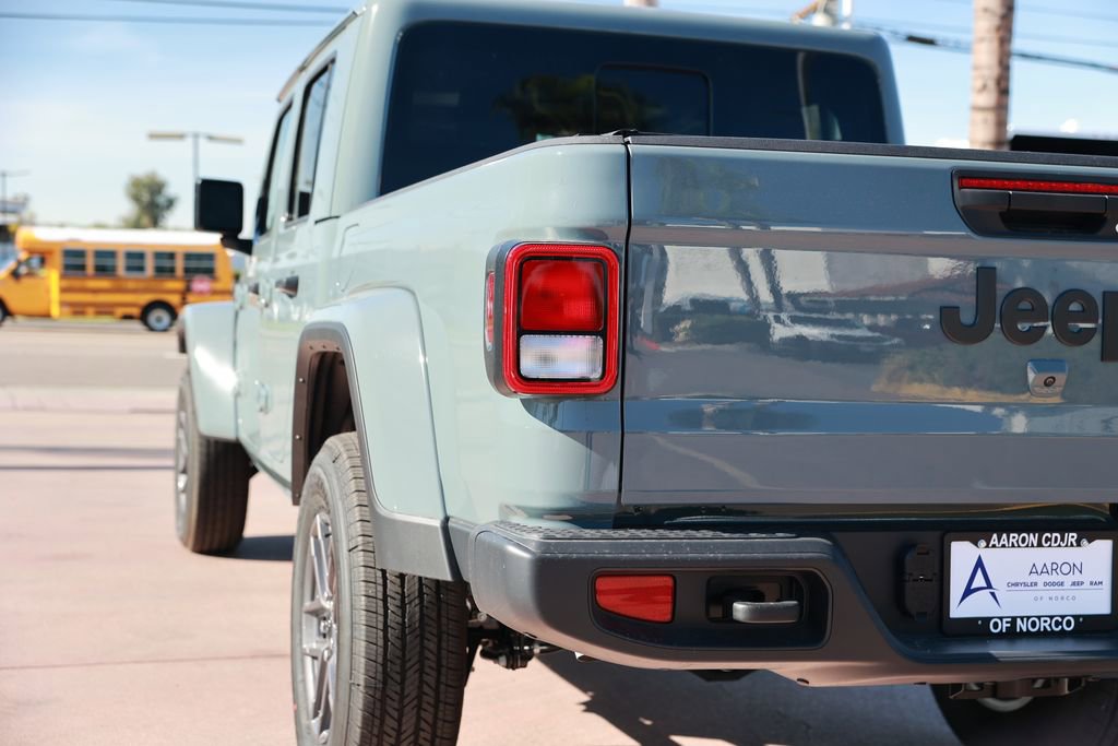 New 2026 Jeep Gladiator Sport image 9