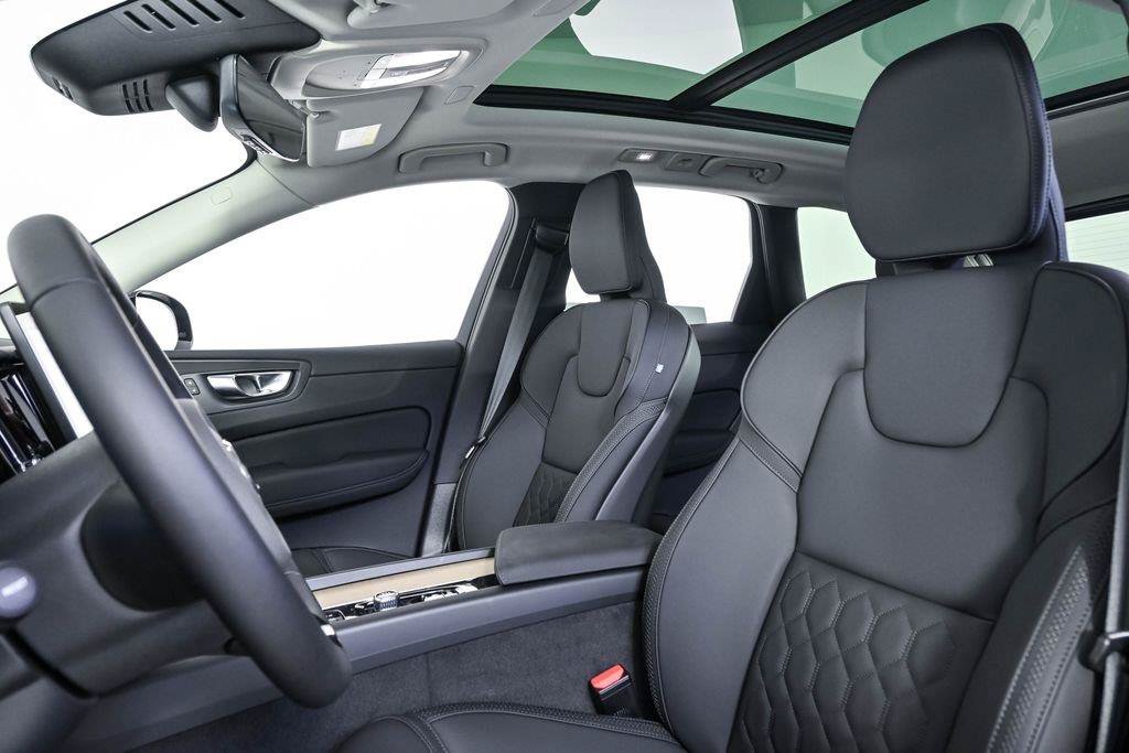 New 2026 Volvo XC60 B5 Plus w/ Protection Package Premier AWD/4WD image 5