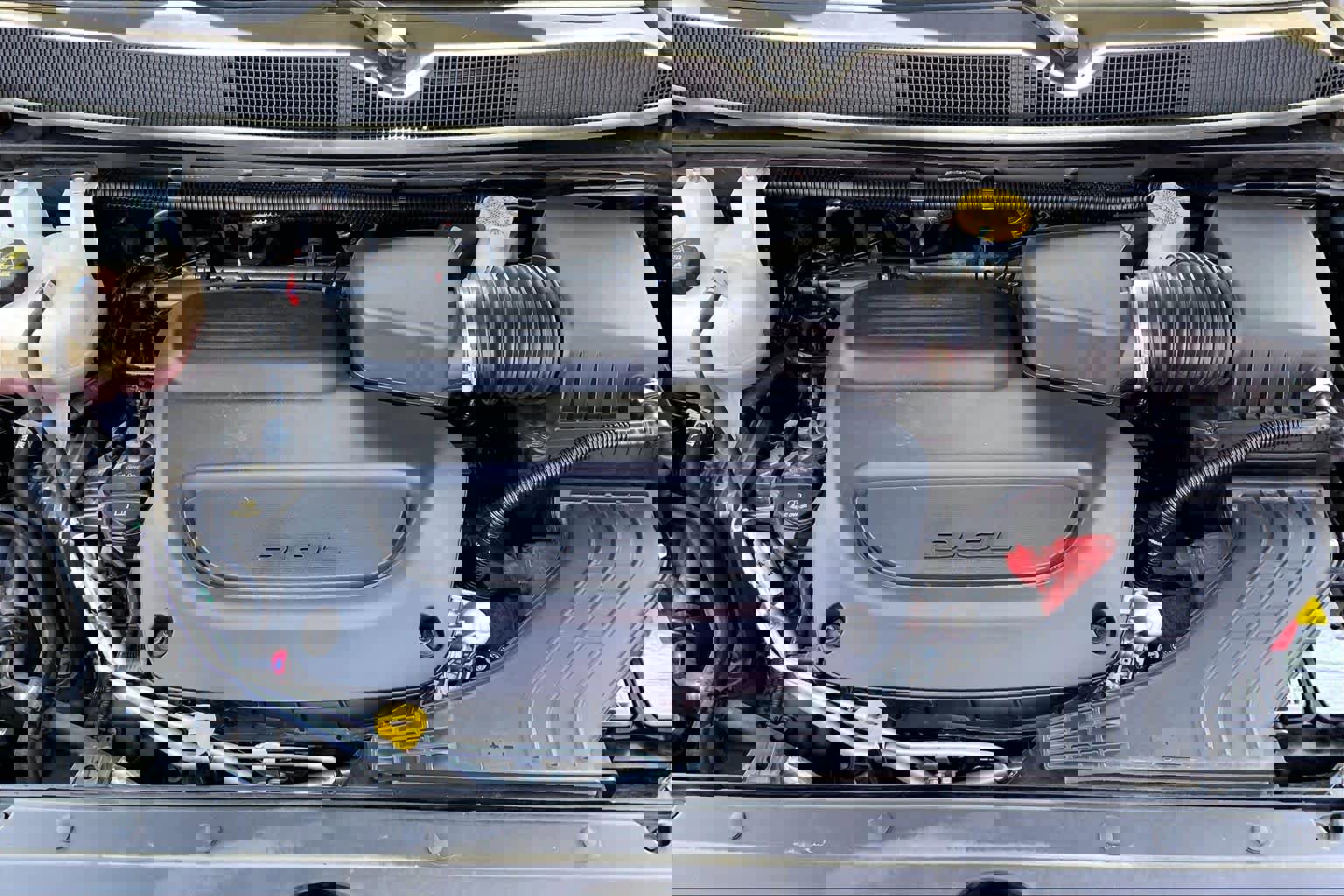 Used 2025 Chrysler Pacifica Select FWD image 32