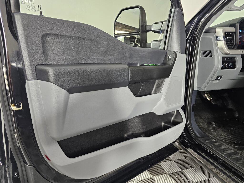Used 2023 Ford F350 XL w/ XL Off-Road Package AWD/4WD image 20