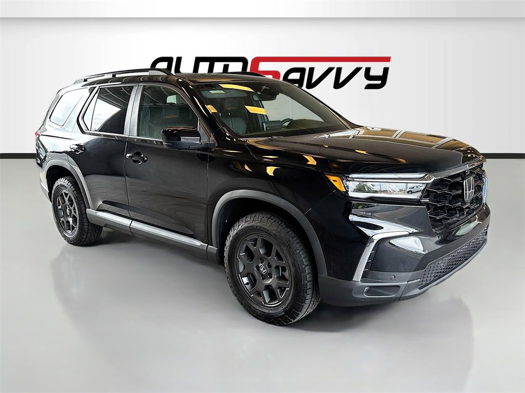 Used 2025 Honda Pilot TrailSport