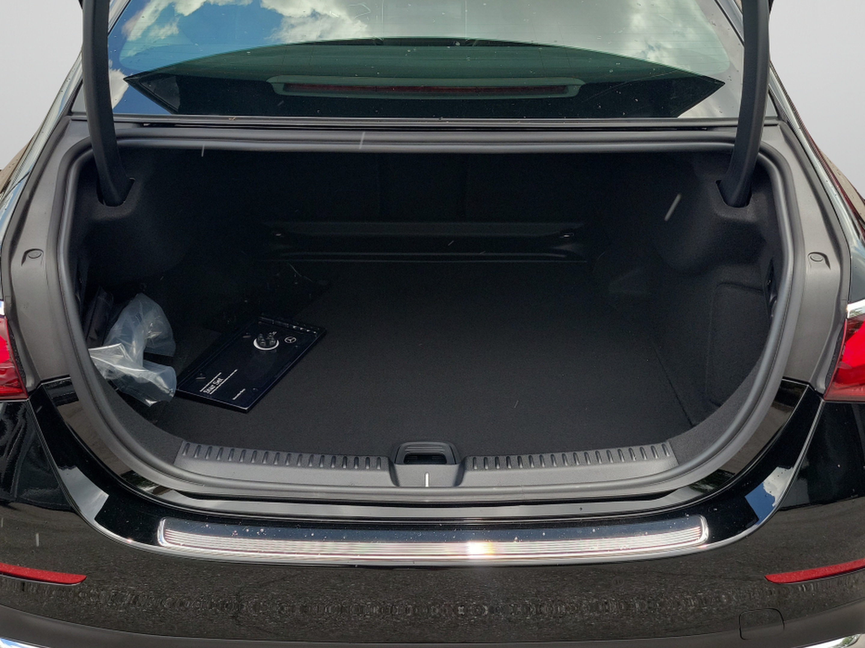 New 2026 Mercedes-Benz E 350 Sedan image 5