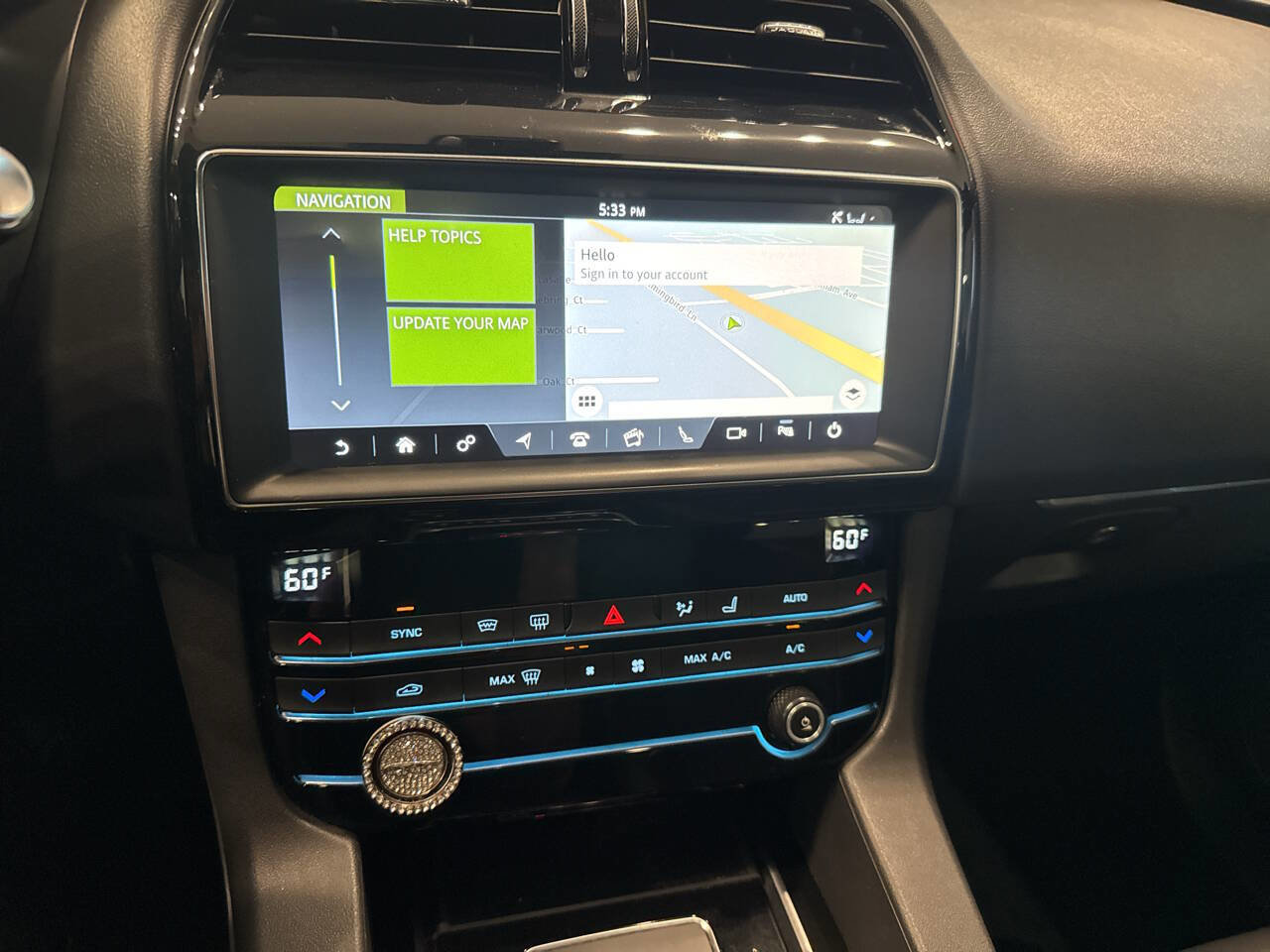 Used 2020 Jaguar F-PACE Premium image 37