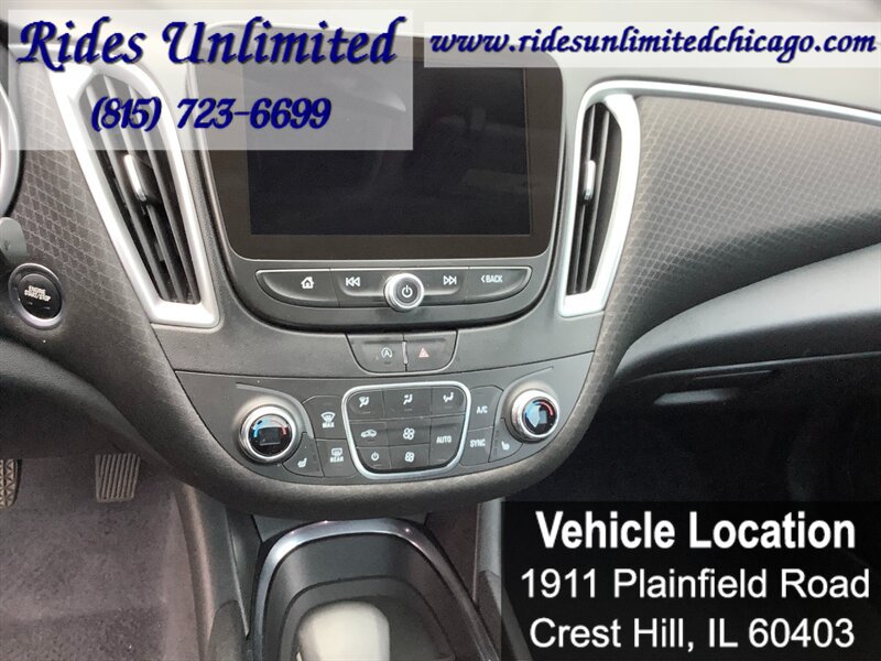 Used 2024 Chevrolet Malibu LT w/ Sport Edition FWD image 14