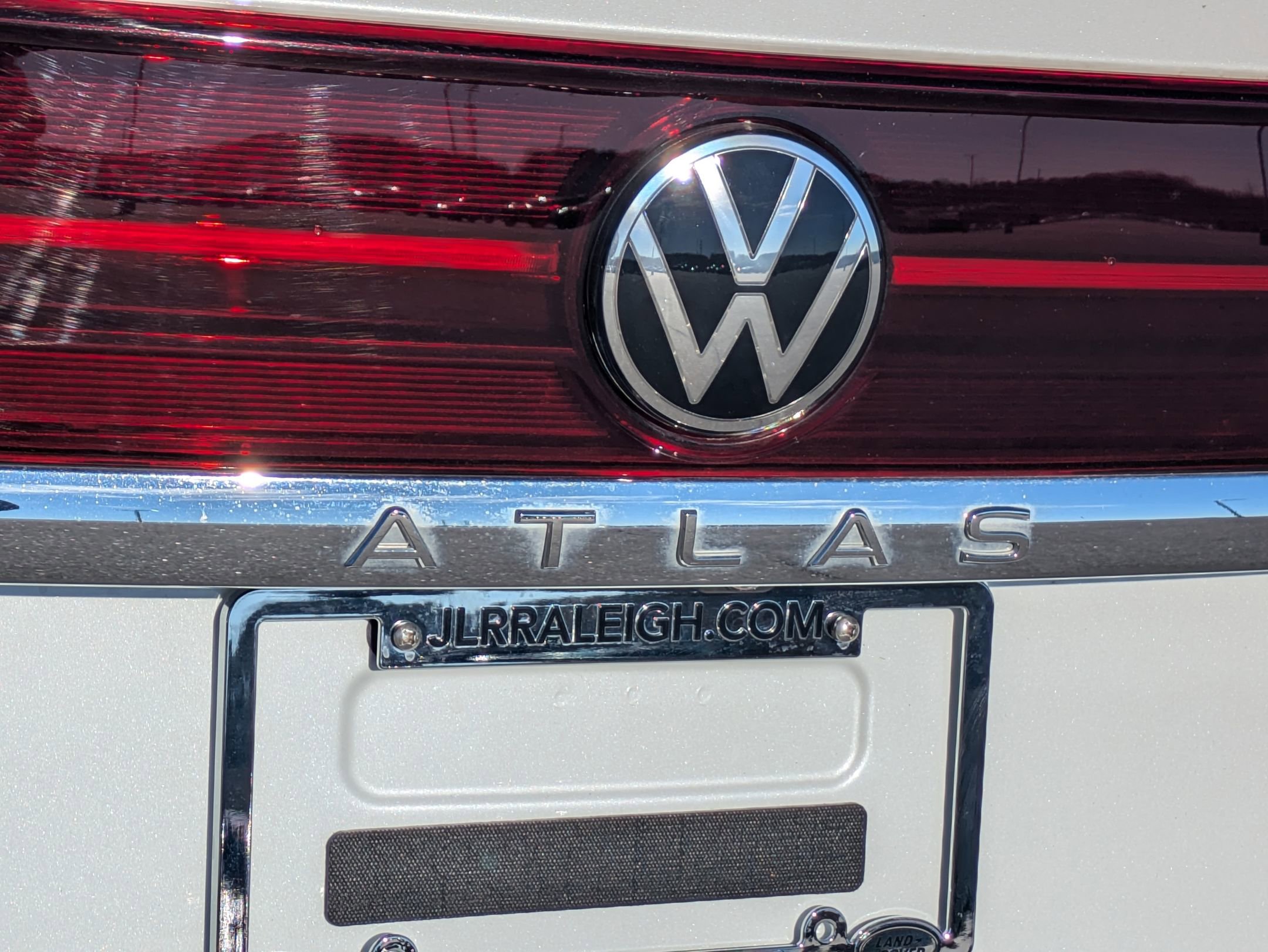 Used 2024 Volkswagen Atlas SEL Premium R-Line image 33