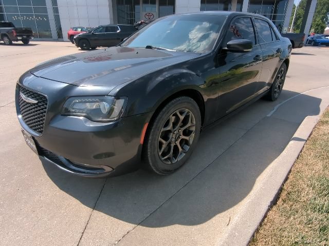 Used 2017 Chrysler 300 S w/ 300S Premium Group AWD/4WD image 8