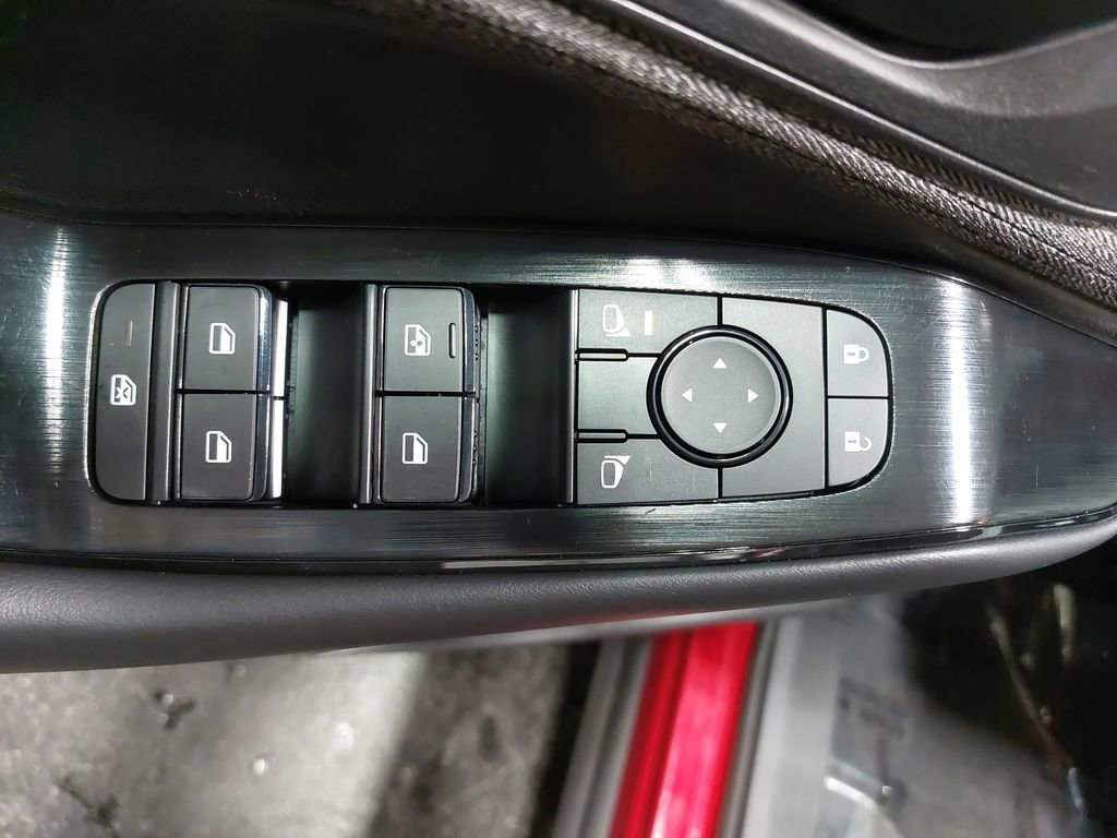 Used 2023 Nissan Rogue S image 26