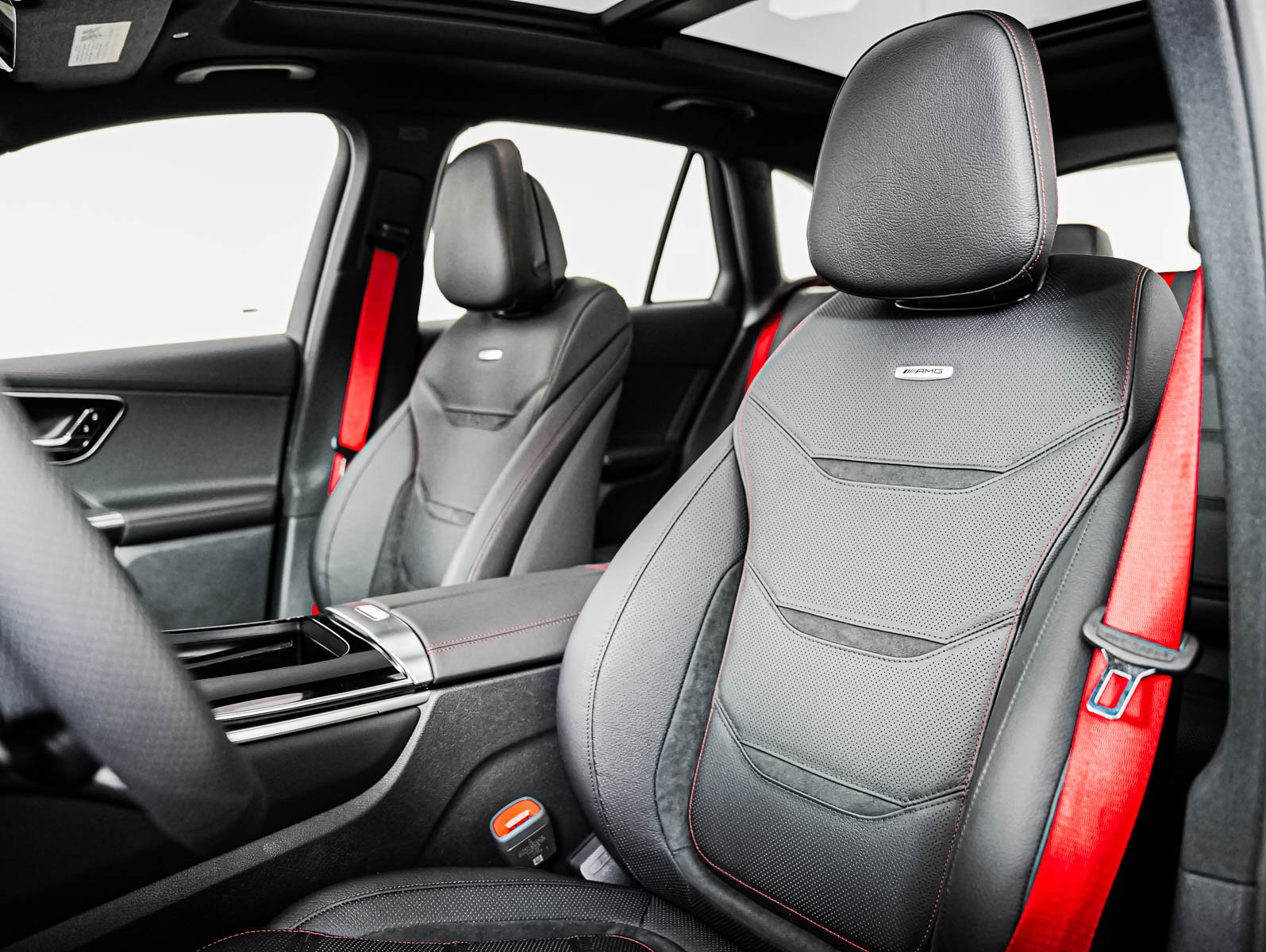 New 2026 Mercedes-Benz GLC 43 AMG 4MATIC image 8