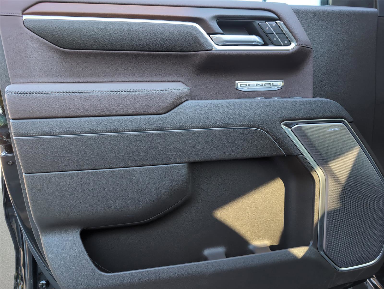 New 2026 GMC Sierra 1500 Denali w/ Denali Reserve Package image 32