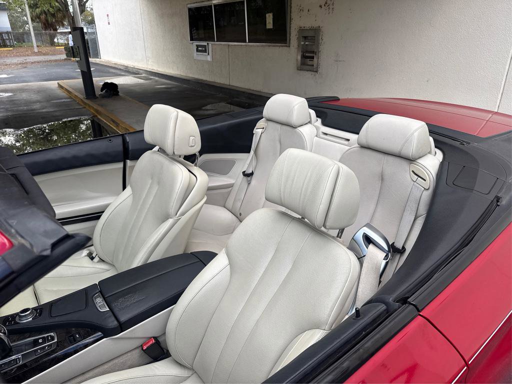 Used 2013 BMW 640i Convertible image 12
