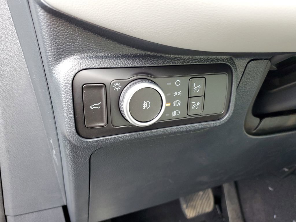 New 2026 Ford Explorer Active image 13