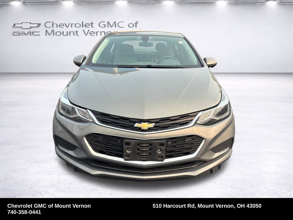 Used 2017 Chevrolet Cruze LT w/ Convenience Package FWD image 10