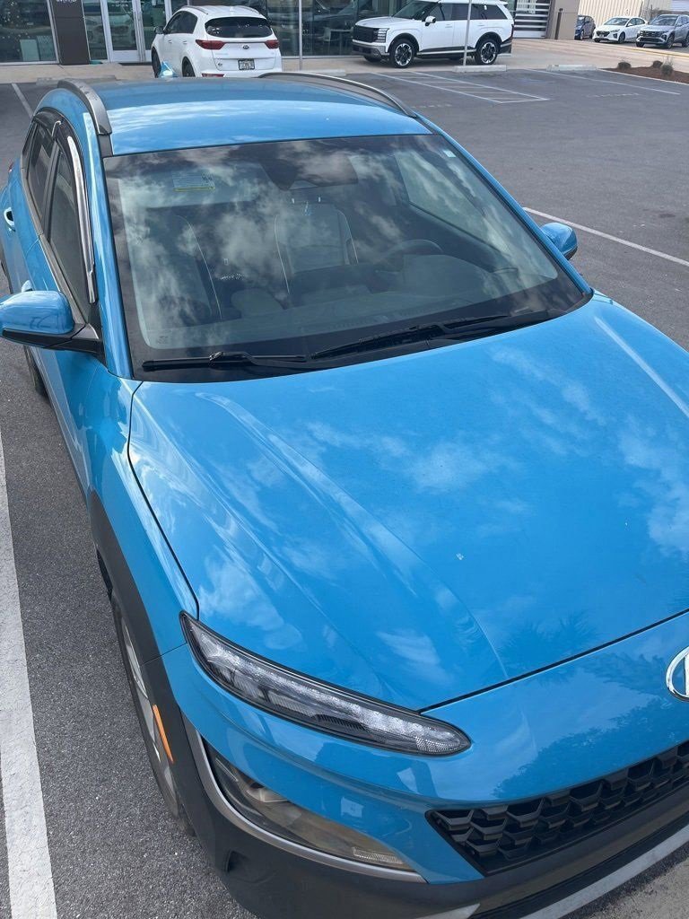 Used 2023 Hyundai Kona SEL w/ Winter Weather Package image 7