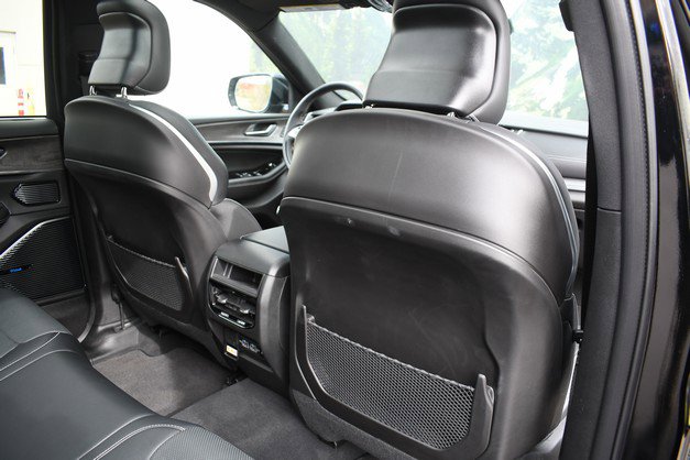 Used 2024 Jeep Grand Cherokee Overland w/ Advanced Protech Group III image 28