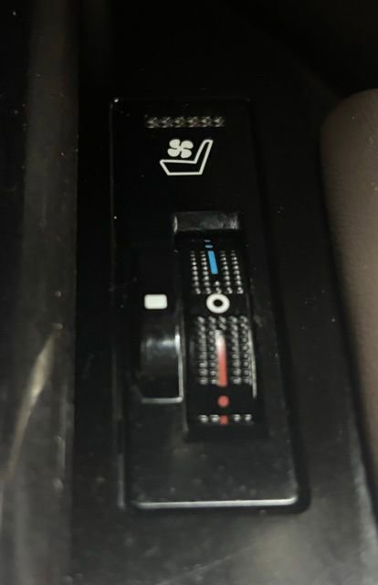 Used 2020 Lexus GX 460 Premium w/ Premium Package image 35