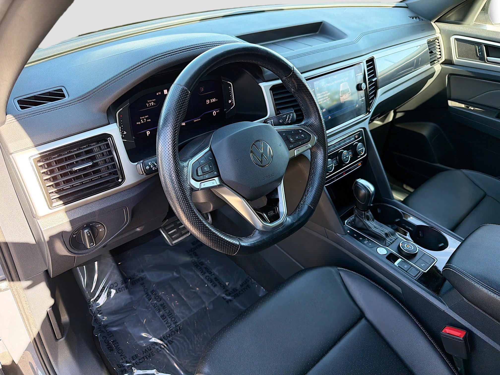 Used 2023 Volkswagen Atlas Cross Sport SEL image 26