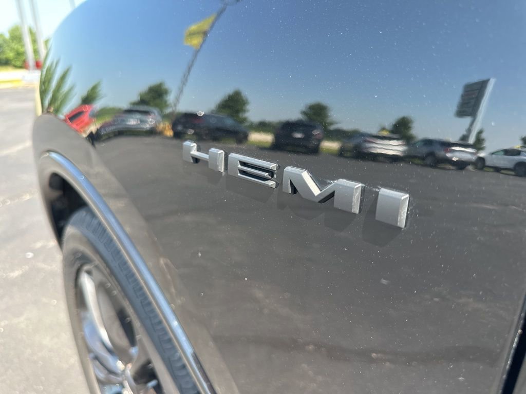 Used 2022 Dodge Durango R/T w/ Blacktop Package image 19