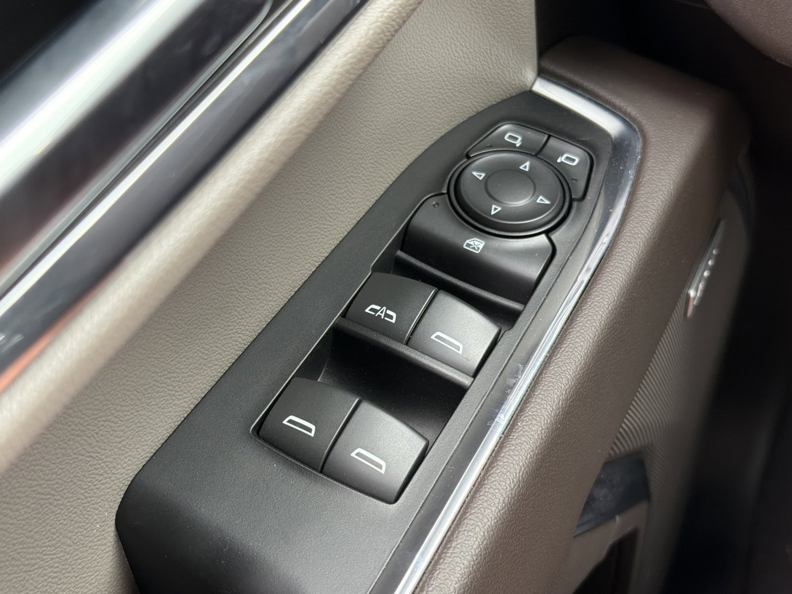 Used 2024 Chevrolet Silverado 1500 RST AWD/4WD image 18