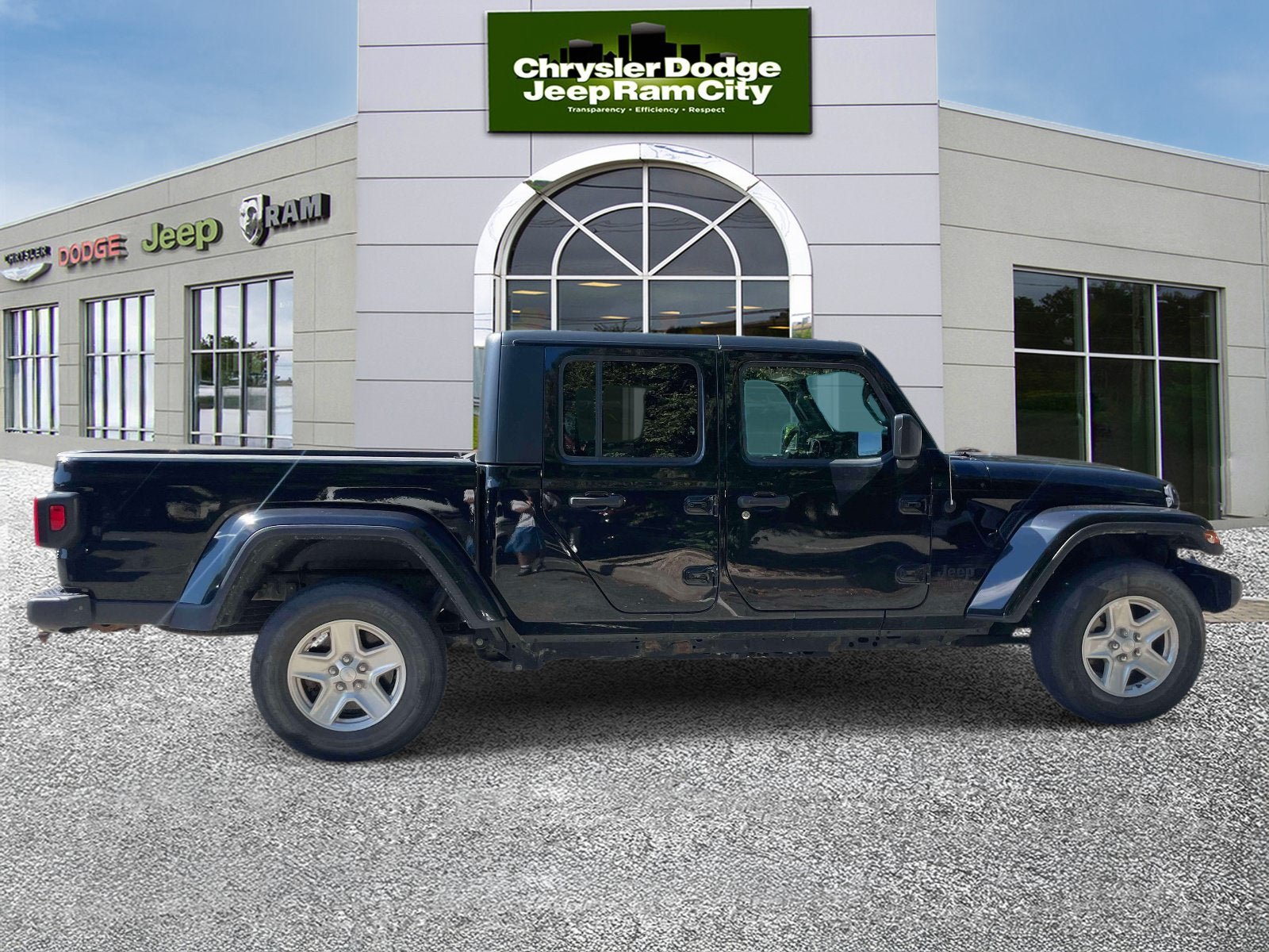 Used 2022 Jeep Gladiator Sport AWD/4WD image 5