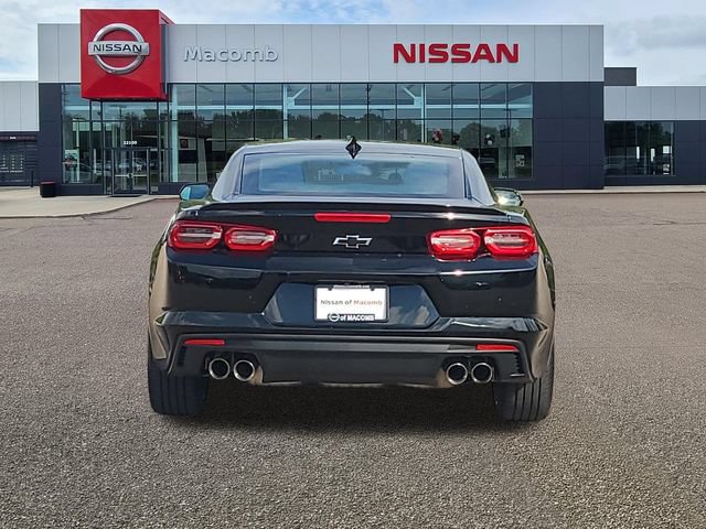 Used 2023 Chevrolet Camaro LT w/ Technology Package RWD image 6